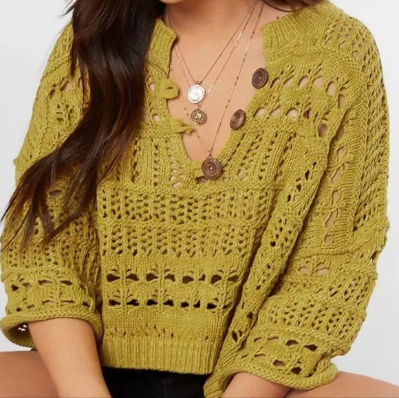 BKE Crop Henley Sweater - Picture 1 of 8